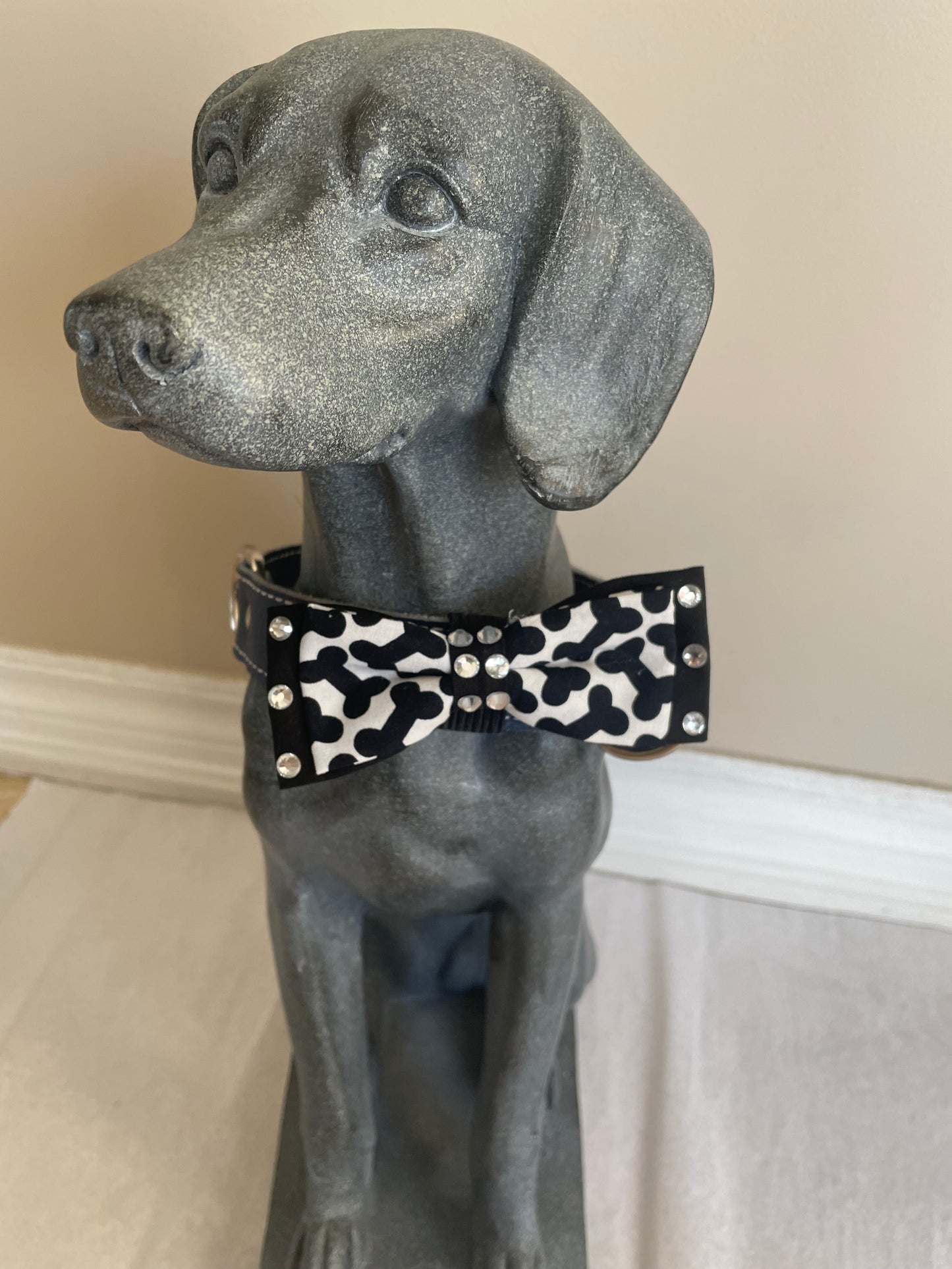 Biscuit Bone Dog Bow Tie, alternate view